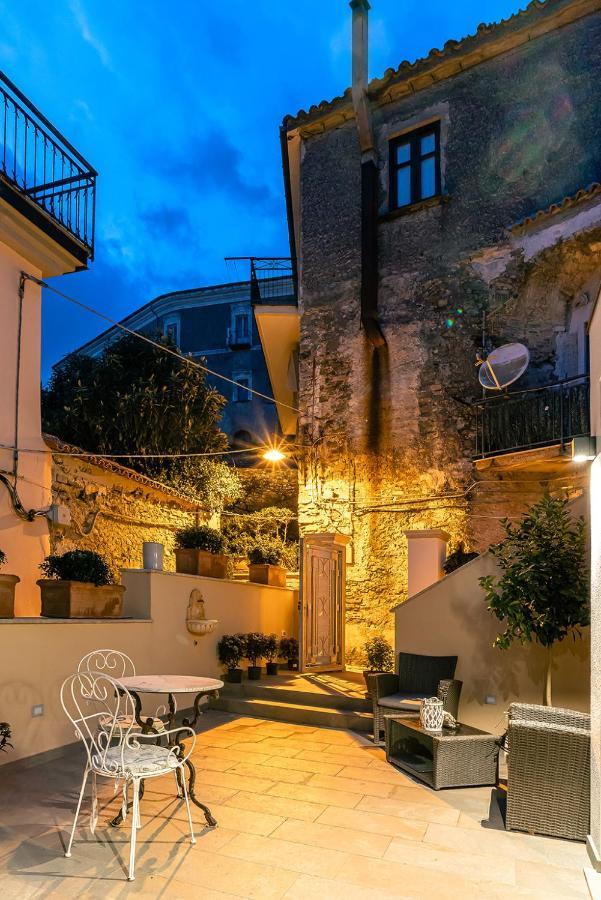 De Gulia Charme And Relax Bed and Breakfast Castellabate Exteriör bild